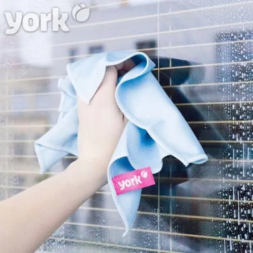 cierka_z_mikrofibry_do_ok_2.webp Ścierka z mikrofibry do okien WINDOW York czyści na błysk - 1 sztuka