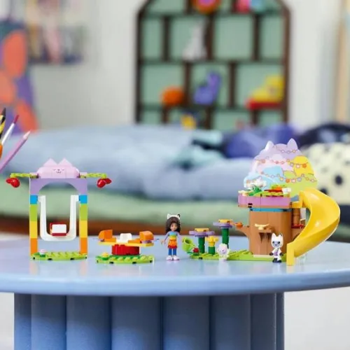 lego_koci_domek_gabi__wrk_2.webp LEGO Koci domek Gabi 10787 Wróżkowe przyjęcie w ogrodzie