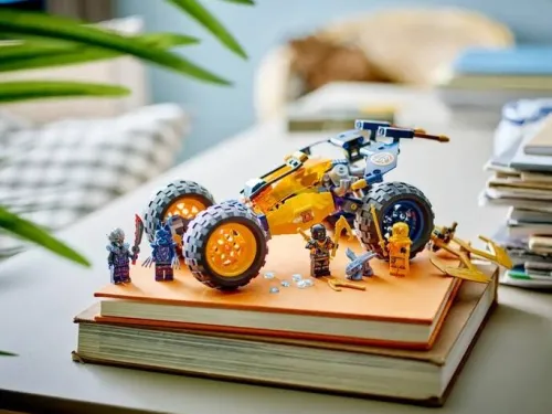 lego_ninjago__azik_tereno_2.webp LEGO Ninjago 71811 Łazik terenowy ninja Arina