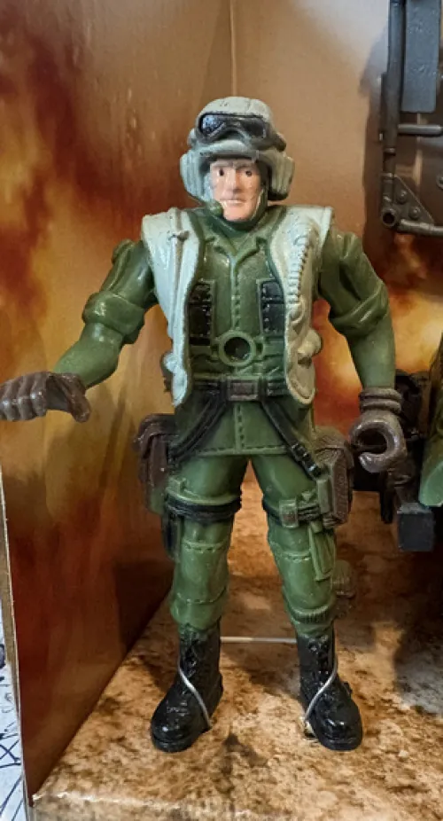 pojazd_wojskowy_wojsko_mi_2.webp Pojazd wojskowy wojsko militarny jeep żołnierz