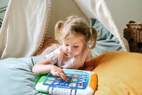 vtech_tablet_peen_przygd__3.webp VTECH TABLET PEŁEN PRZYGÓD EDUKACYJNA ZABAWKA INTERAKTYWNA