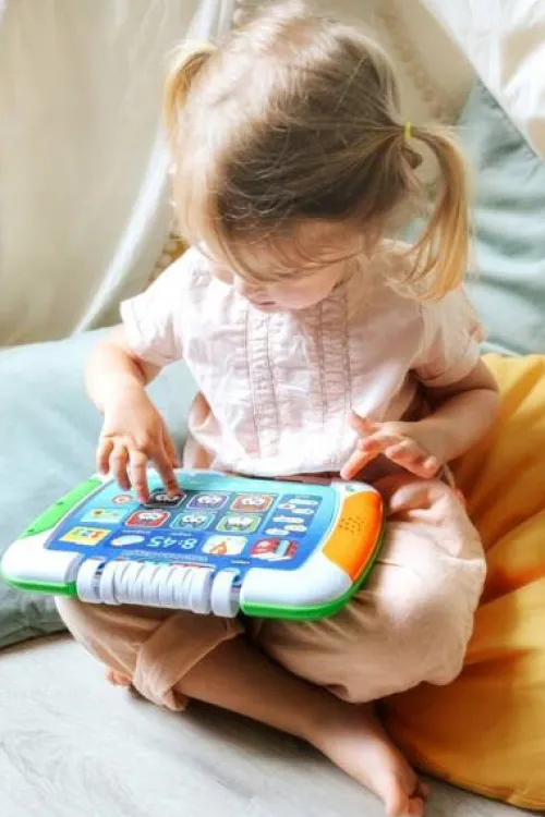 vtech_tablet_peen_przygd__4.webp VTECH TABLET PEŁEN PRZYGÓD EDUKACYJNA ZABAWKA INTERAKTYWNA